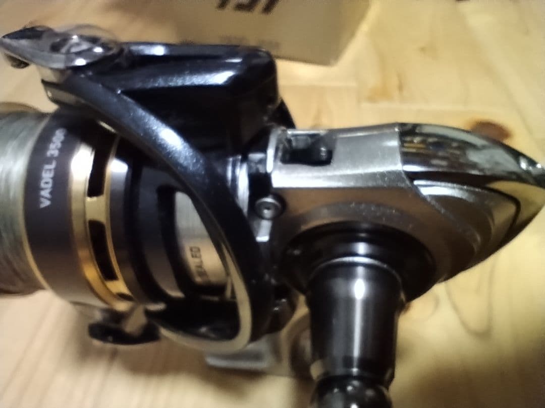 ダイワ　ヴァデル3500　 VADEL3500 スピニングリール