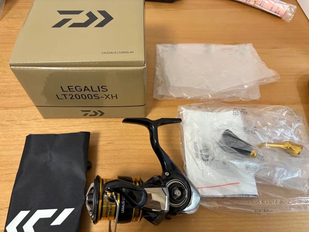 最終値下げ【新品未使用】ダイワ　23レガリス　LT2000S-XH