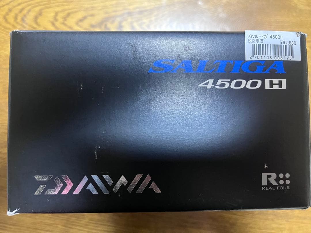 Daiwa 10ソルティガ　4500h PE3号付き　値下げ‼️