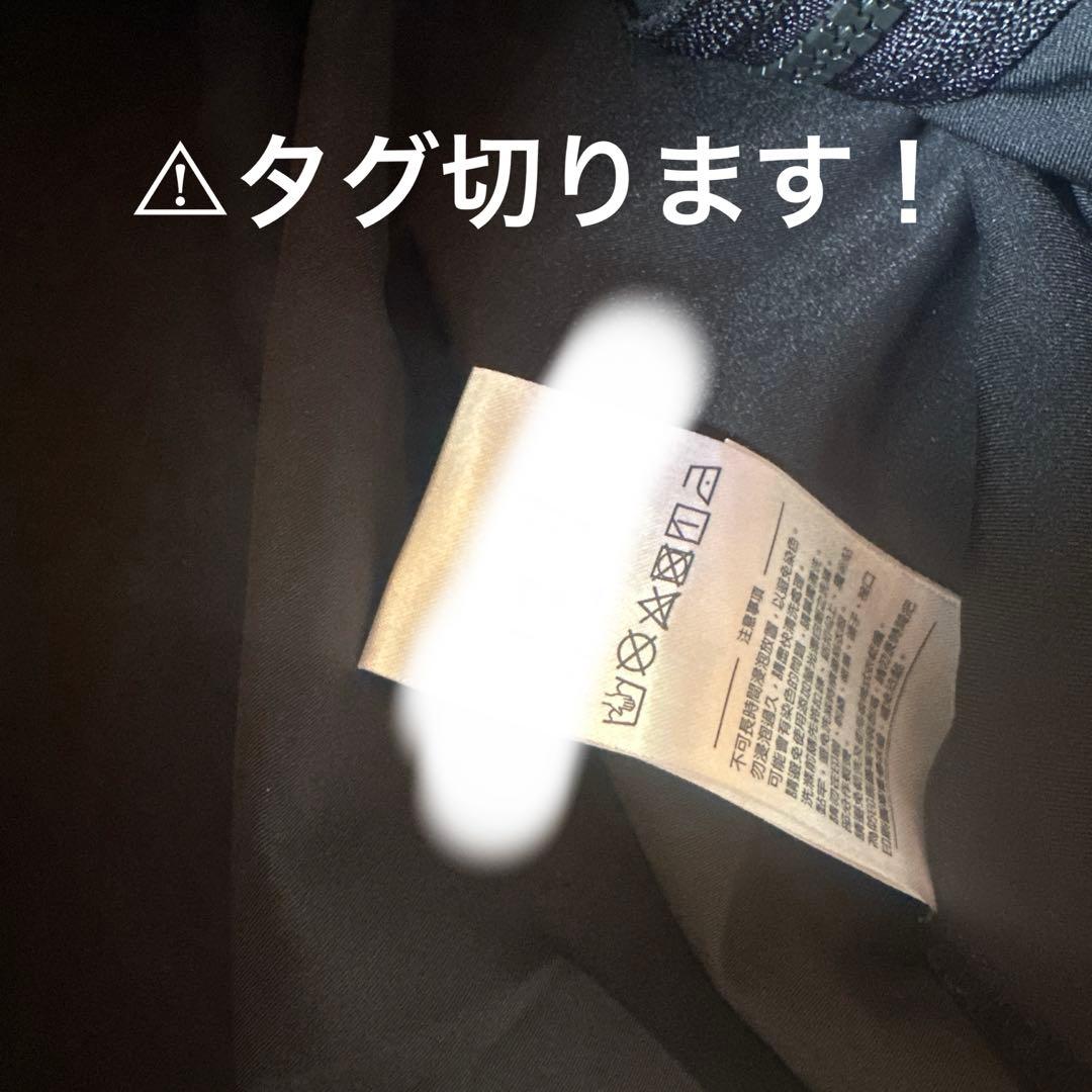 ATHLETA フード付きジャージ 黒　150
