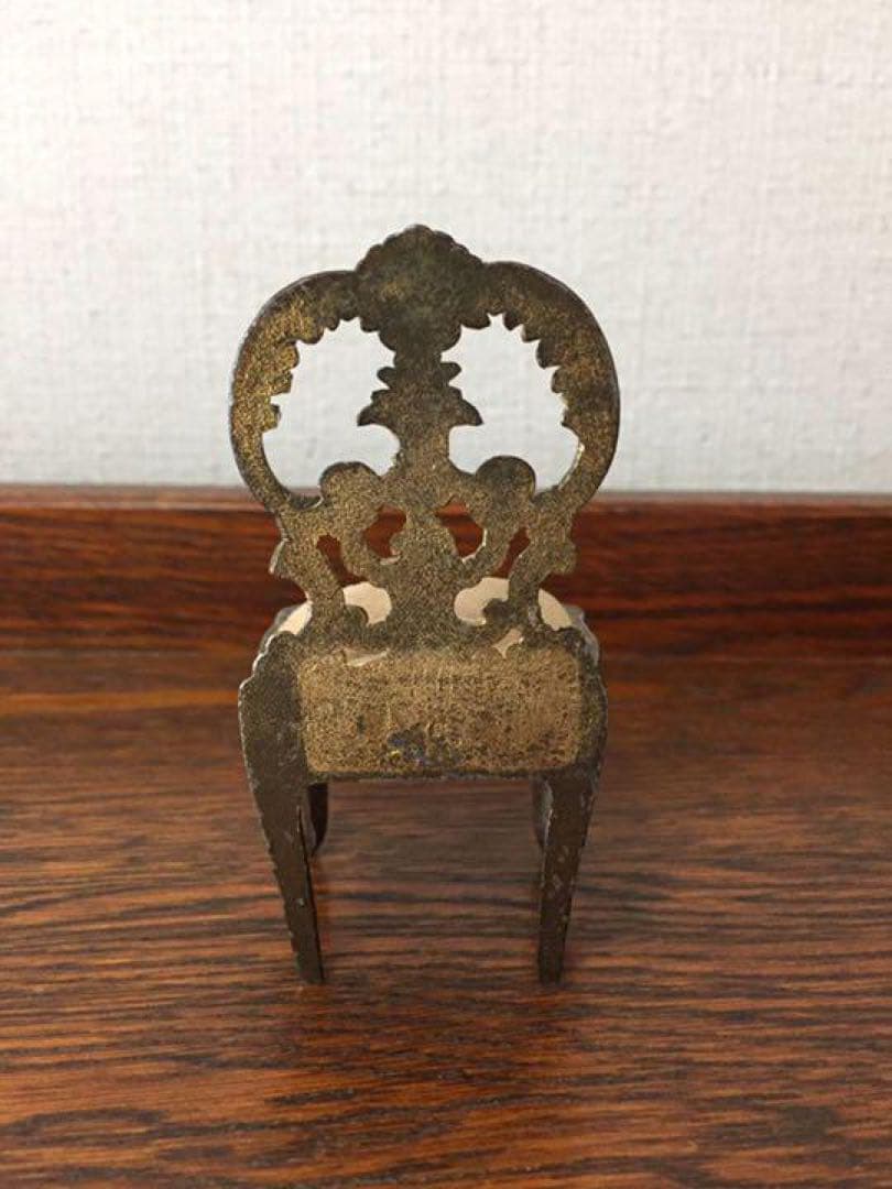 アンティーク☆小さな椅子型ピンクッション針山 針刺しインテリア