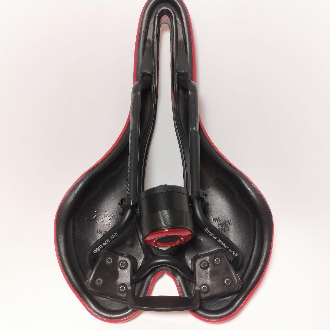 SMPサドル VT30C レッド 希少