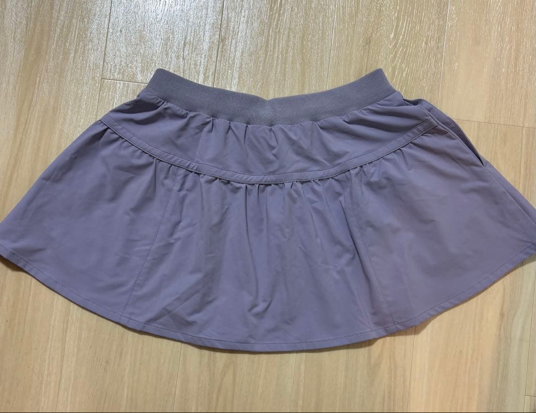 【新作タグ付き】FILAテニスウエア　レディーススコート