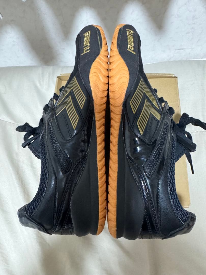 【未使用級】hummel 足袋フットサルシューズ ブランカーレII PG