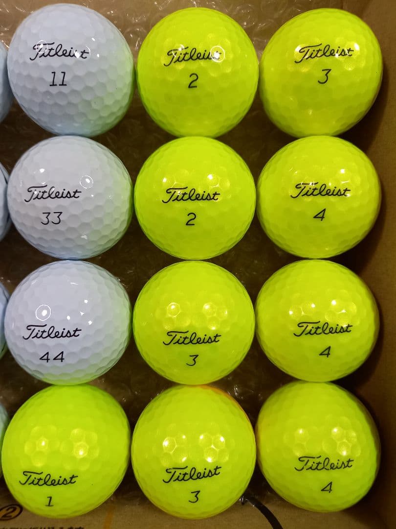 美品タイトリスト PRO V1 ロストボール24球