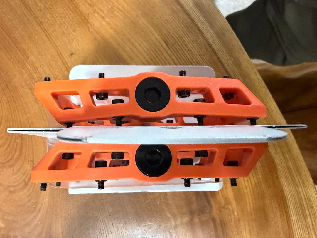MKS ミカシマGAUSS フラットペダル オレンジ 新品未使用！