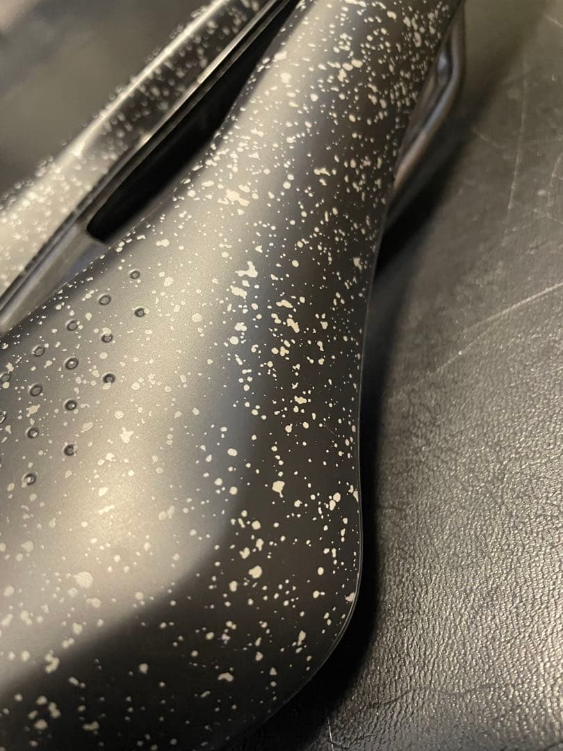フィジークサドル ARGO TEMPO150mm