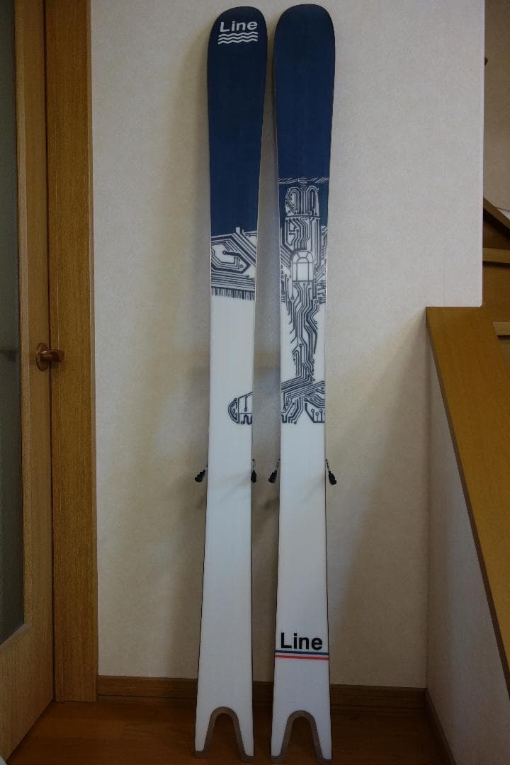 たくまみむめも専用　Line Sakana スキー 板　181cm