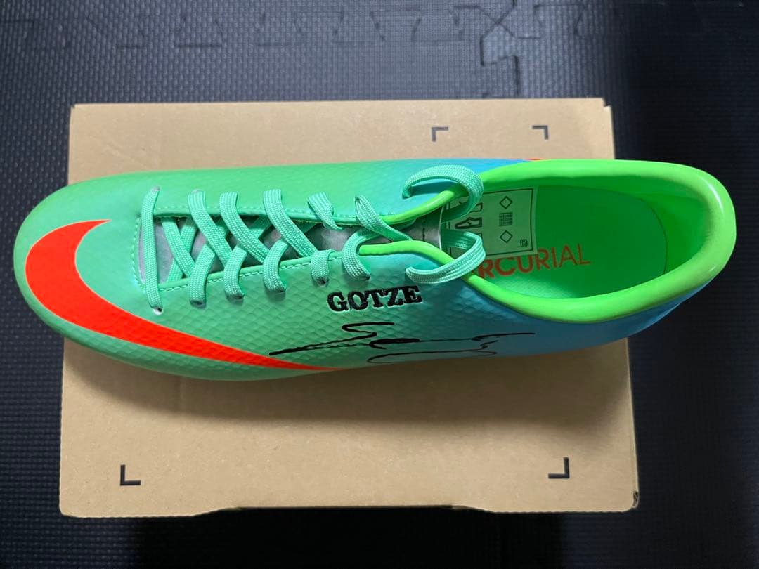 マリオゲッツェ 直筆サイン入り スパイクNike 左足のみ 本物