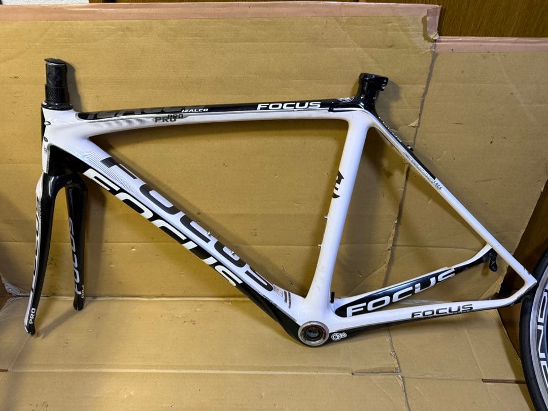 FOCUS IZALCO PRO ロードバイク　カーボンフレーム