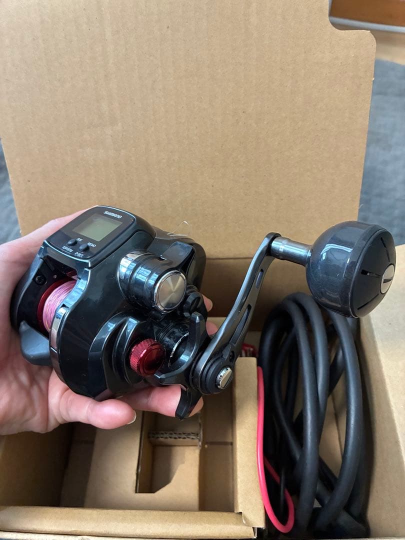 SHIMANO 電動リール PLAYS600 PE2号300m弱おまけつき
