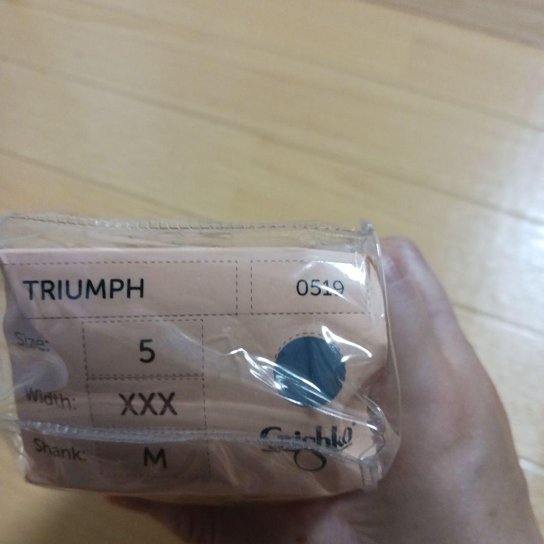 よーこトゥシューズ TRIUMPH サイズ5 幅XXX