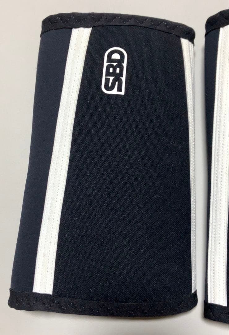 SBD エルボースリーブ　Mサイズ　白黒