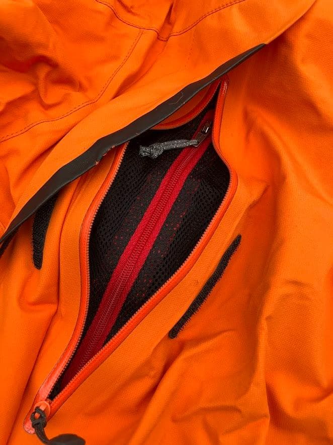 THE NORTH FACE メンズ　スキー、スノーボードウェア　メンズ