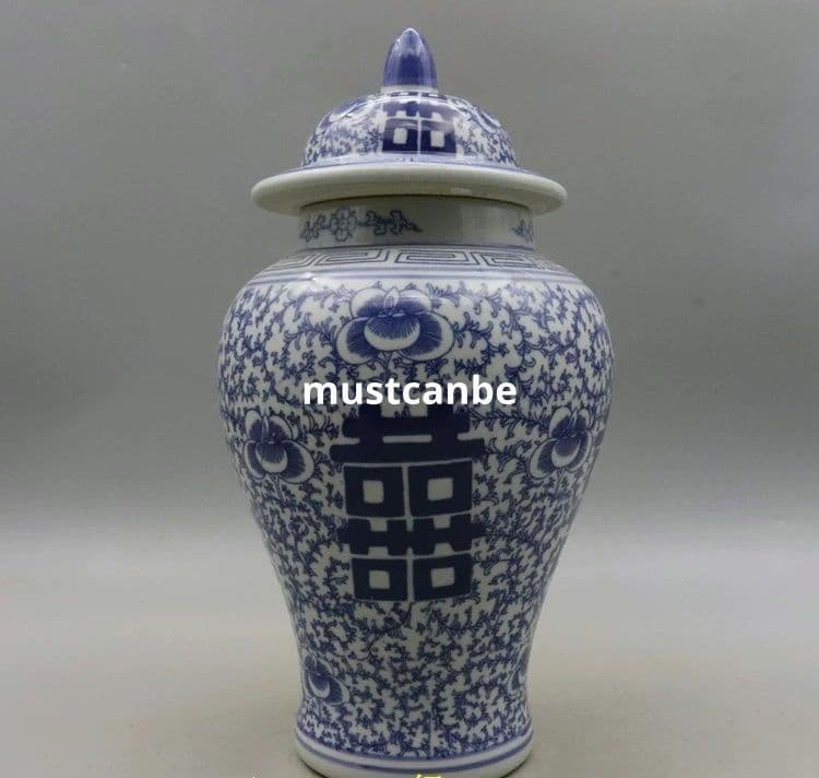 清青花纏枝蓮紋喜字将軍壺 景徳鎮 陶磁器 装飾品 現代工芸品 美術品 置物