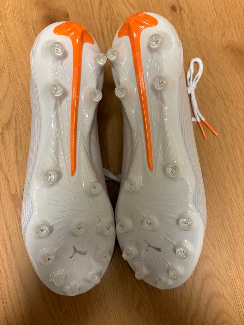PUMAウルトラ6 AG サッカースパイク