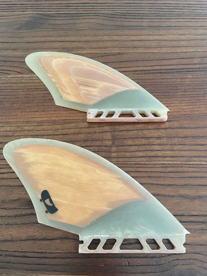 PUSHFINS  ツインキールフィン