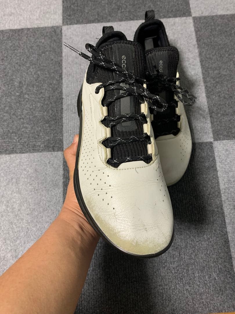 ECCOホワイト スポーツシューズ メンズ