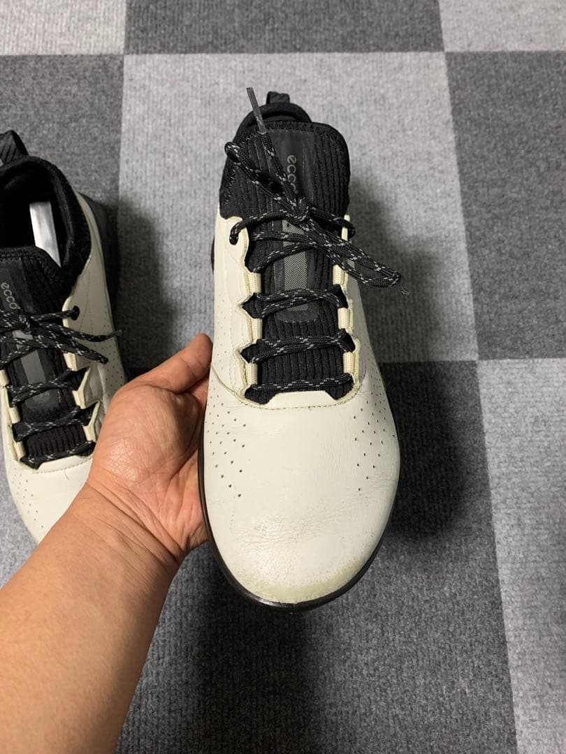 ECCOホワイト スポーツシューズ メンズ