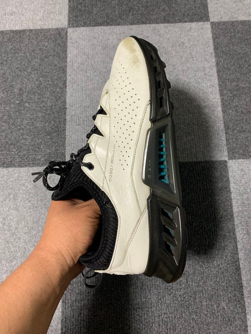 ECCOホワイト スポーツシューズ メンズ