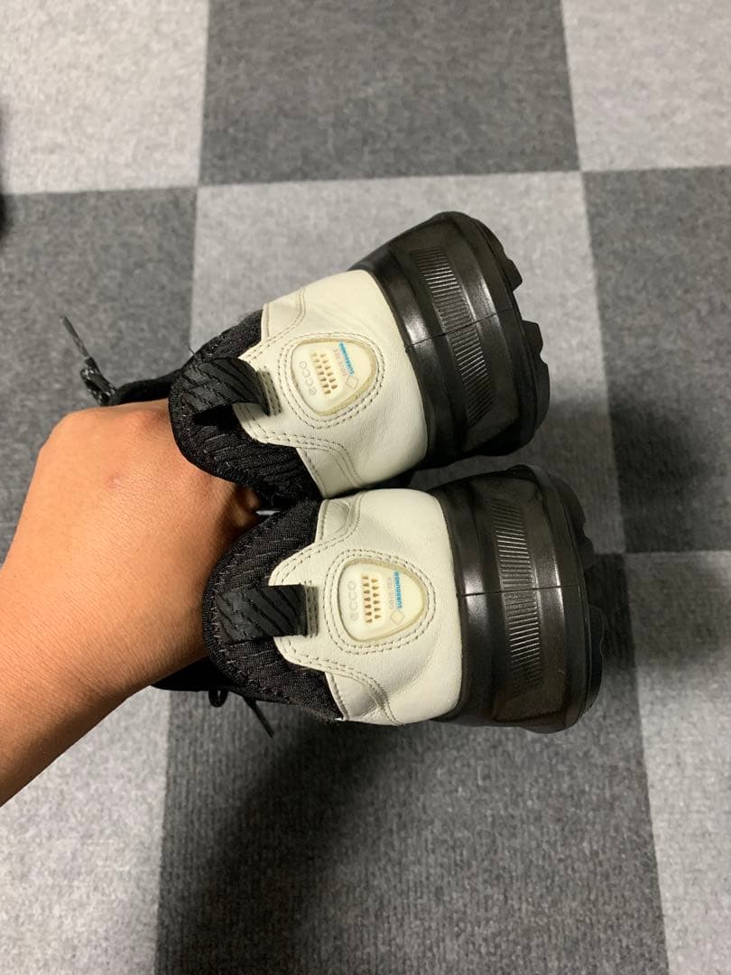 ECCOホワイト スポーツシューズ メンズ