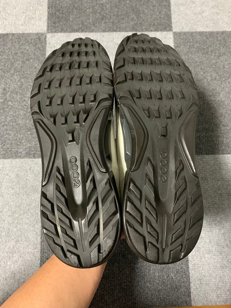 ECCOホワイト スポーツシューズ メンズ