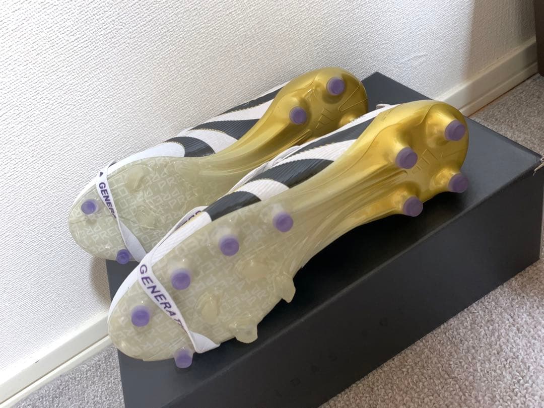adidas Predator AGホワイト/ブラック