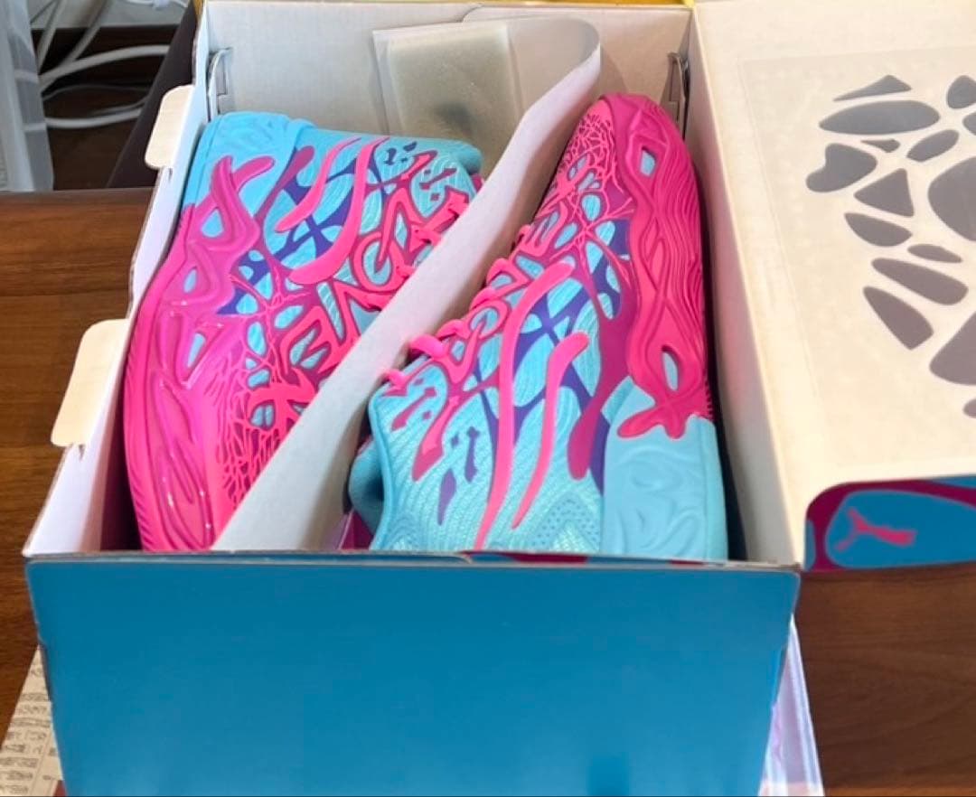 あ*こ様 PUMA MB.04 Iridescent Hornets