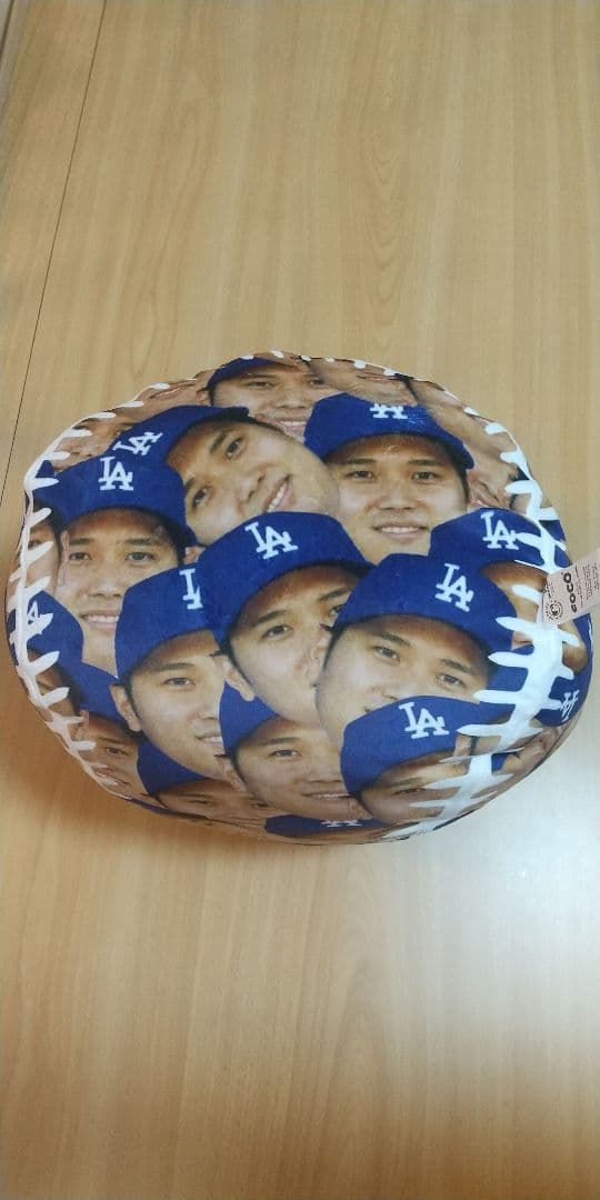 MLB大谷翔平 顔だらけ 　ドジャース クッション 公式 正規品　ラスト1点