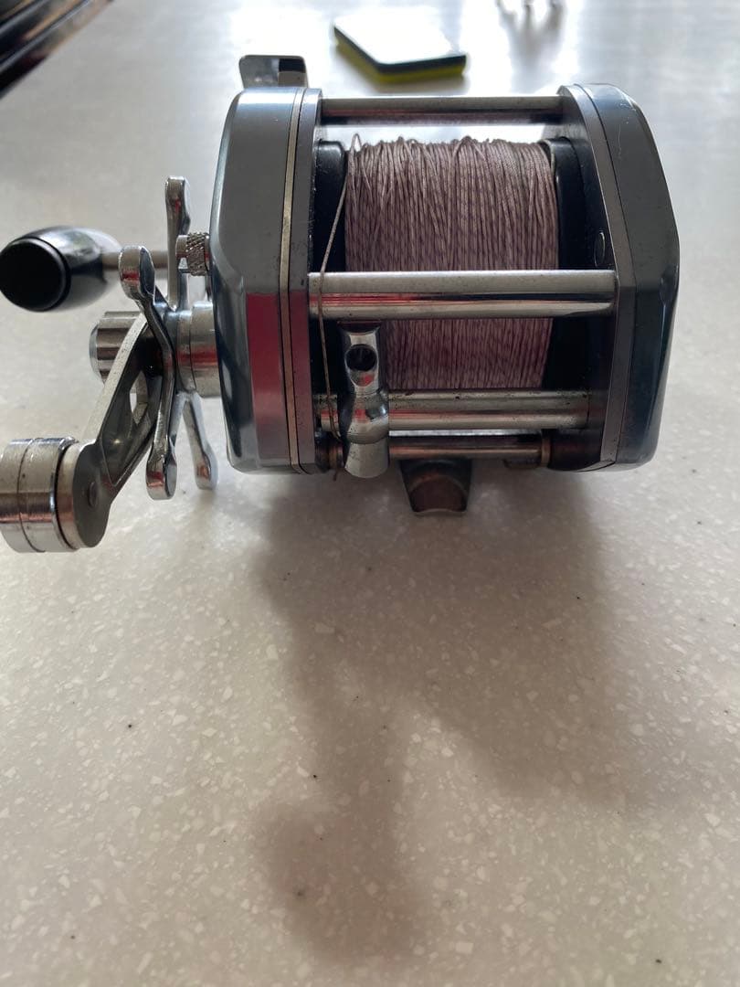 SHIMANO Bantam 1000L フィッシングリール