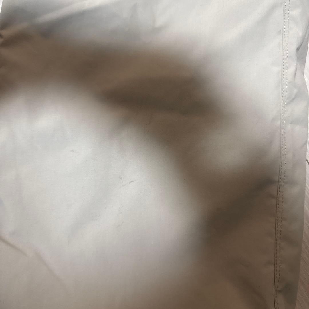 ベージュ スノーボードパンツ 耐水性