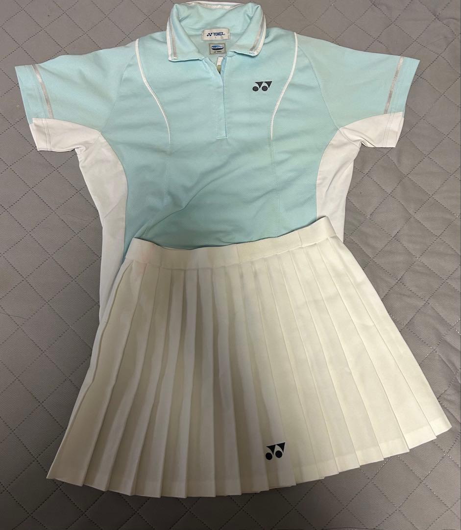 YONEX 水色ポロシャツと白プリーツスカートセット