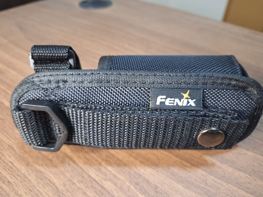 【美品】FENIX LR35R懐中電灯 最大10000ルーメン 充電式フルセット