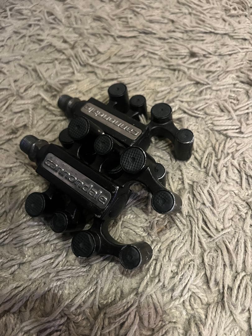 キャノンデールcannondale フラットペダル 黒オクトパスペダルフーリガン