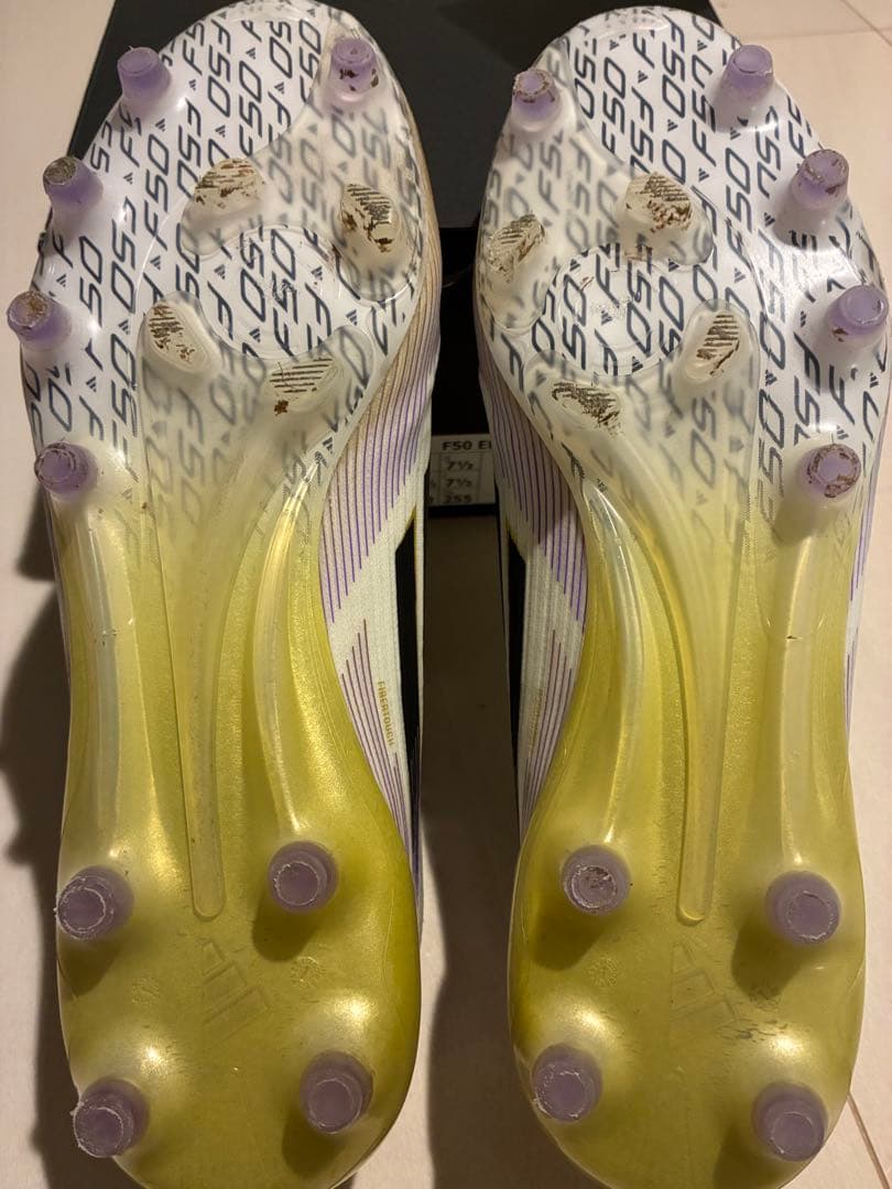 F50 ELITE AG スパイク