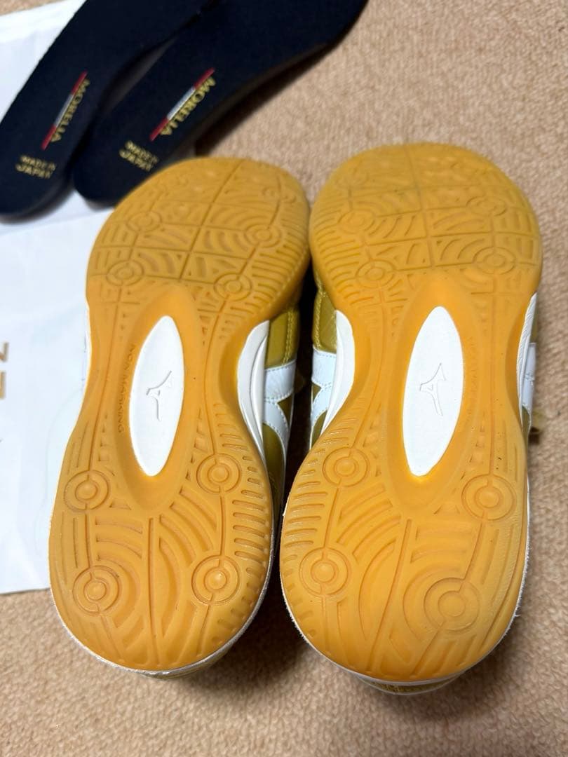 Mizuno Morelia UL Japan in ゴールド 日本製　限定