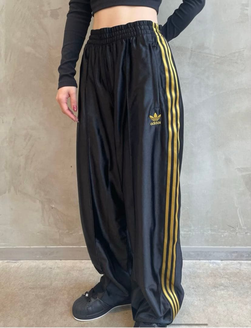 adidas アディダス 50周年記念　SST トラックパンツ　スーパースター