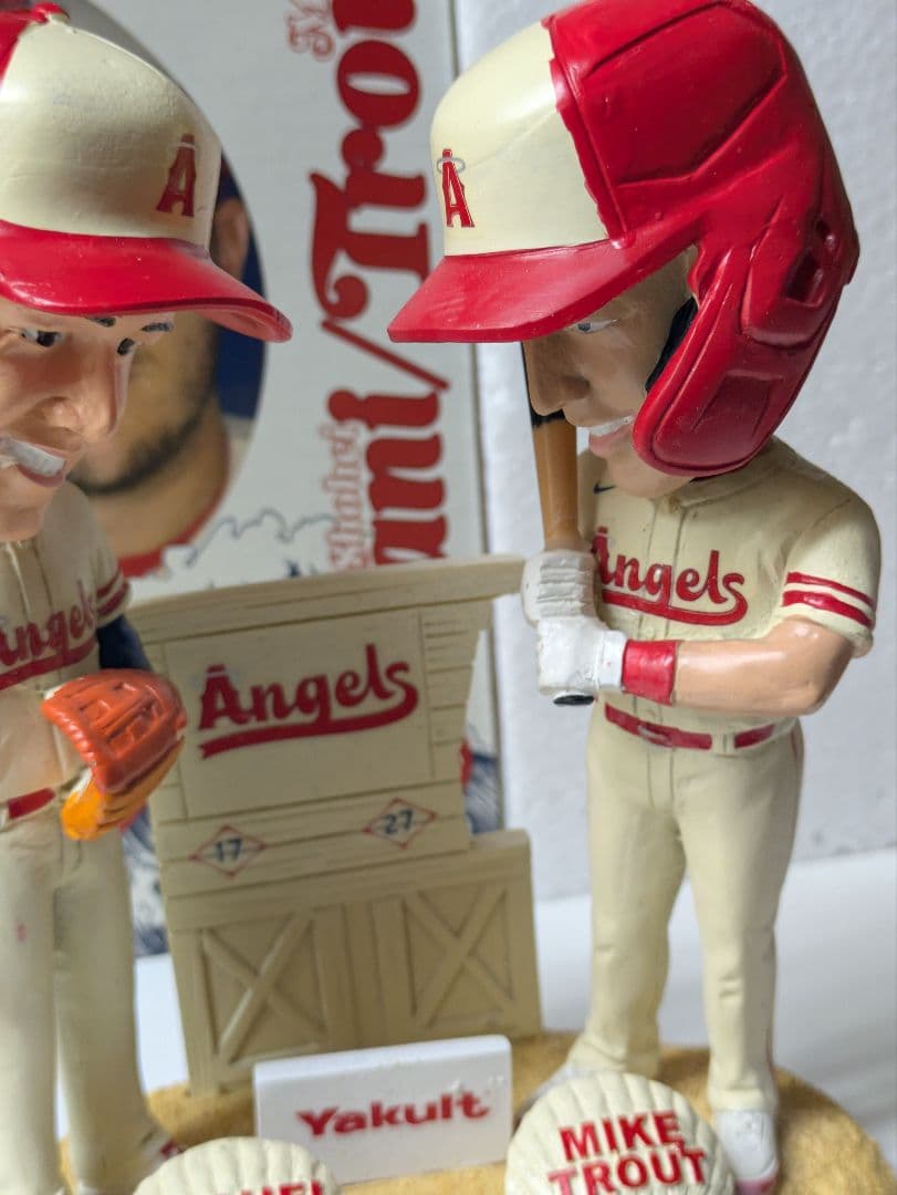 大谷翔平、 マイク・トラウト ダブルボブルヘッドフィギュア
