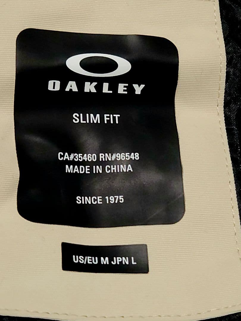 定価3万4100円 OAKLEY オークリー スノーボード ウェア スキー