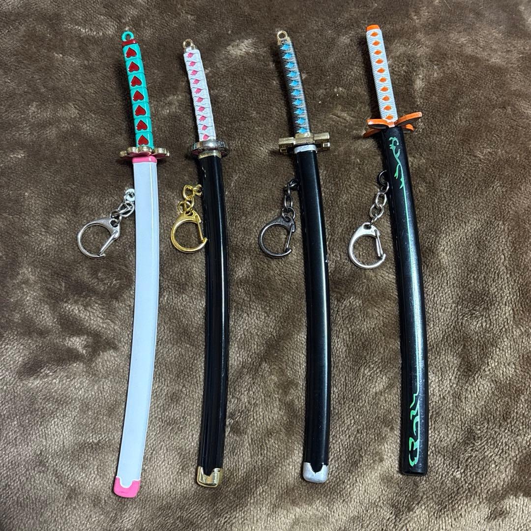 鬼滅の刃 キャラモデル 日輪刀キーホルダーフィギュア 4点セット②