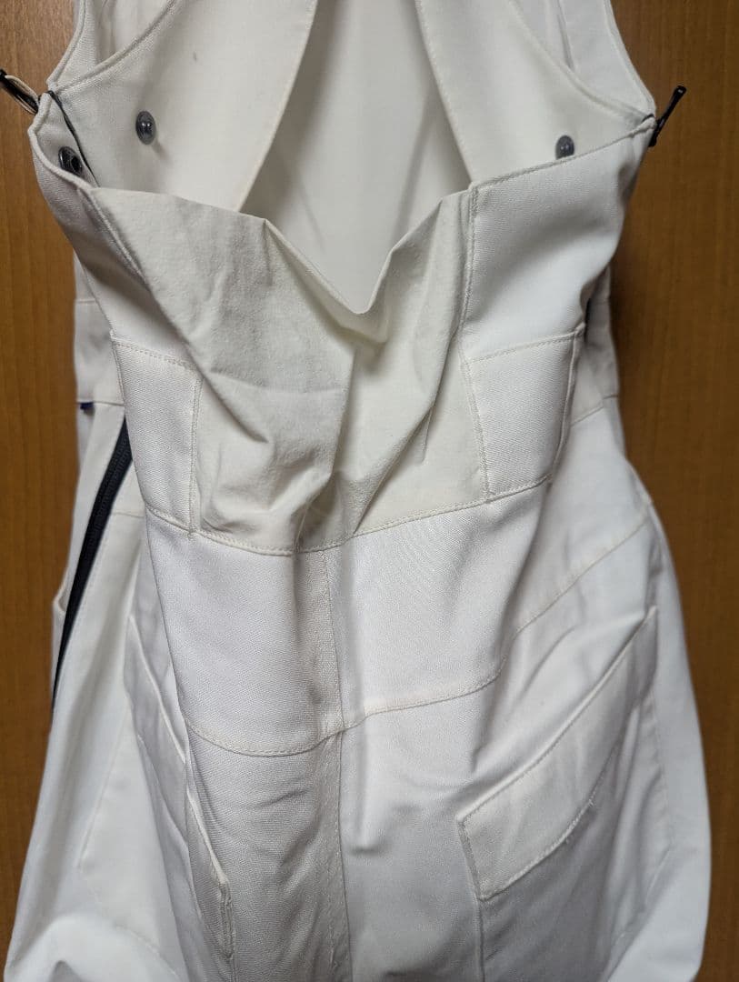 バートン アヴァロン　ストレッチビブパンツ