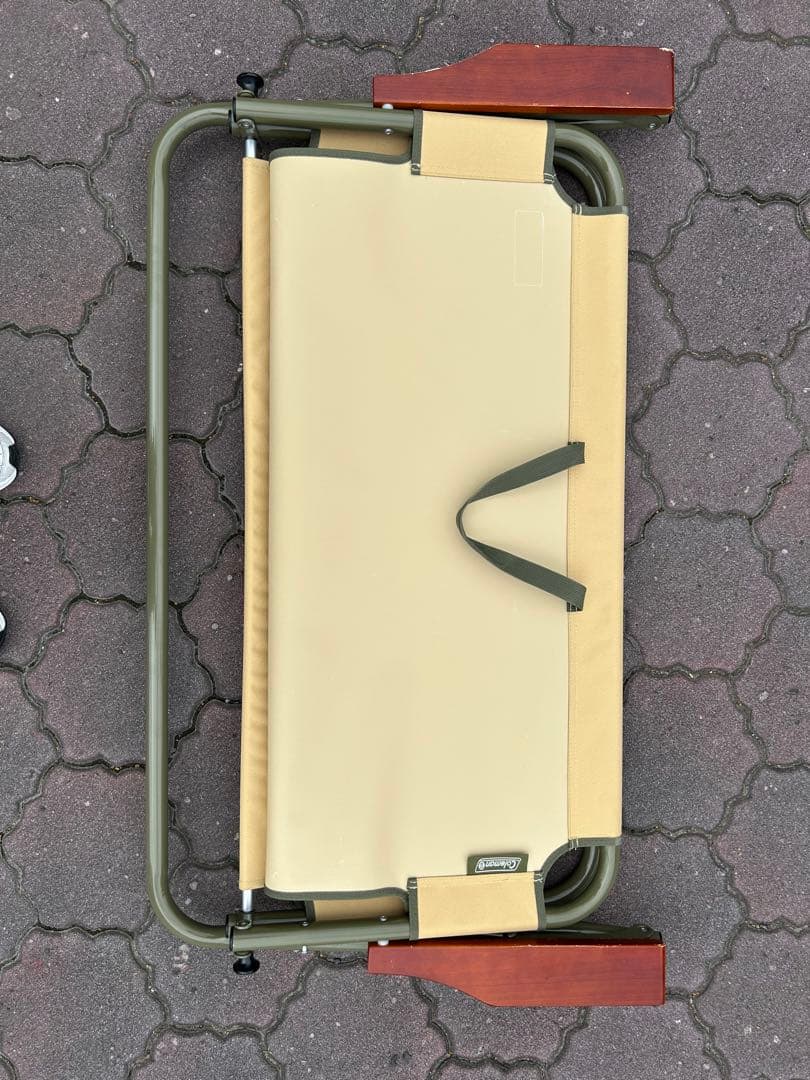 Coleman ベージュ アウトドアチェア　キャンプ用品　ベンチ　折り畳みチェア