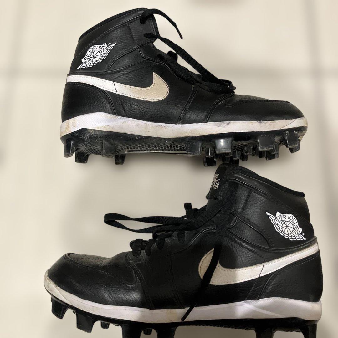 NIKE 野球スパイク　ジョーダン1レトロMCS