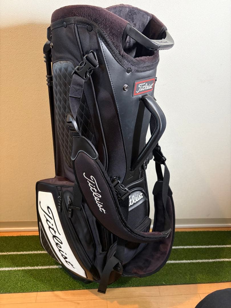 Titleist スタンドキャディバッグ ブラック/ホワイト