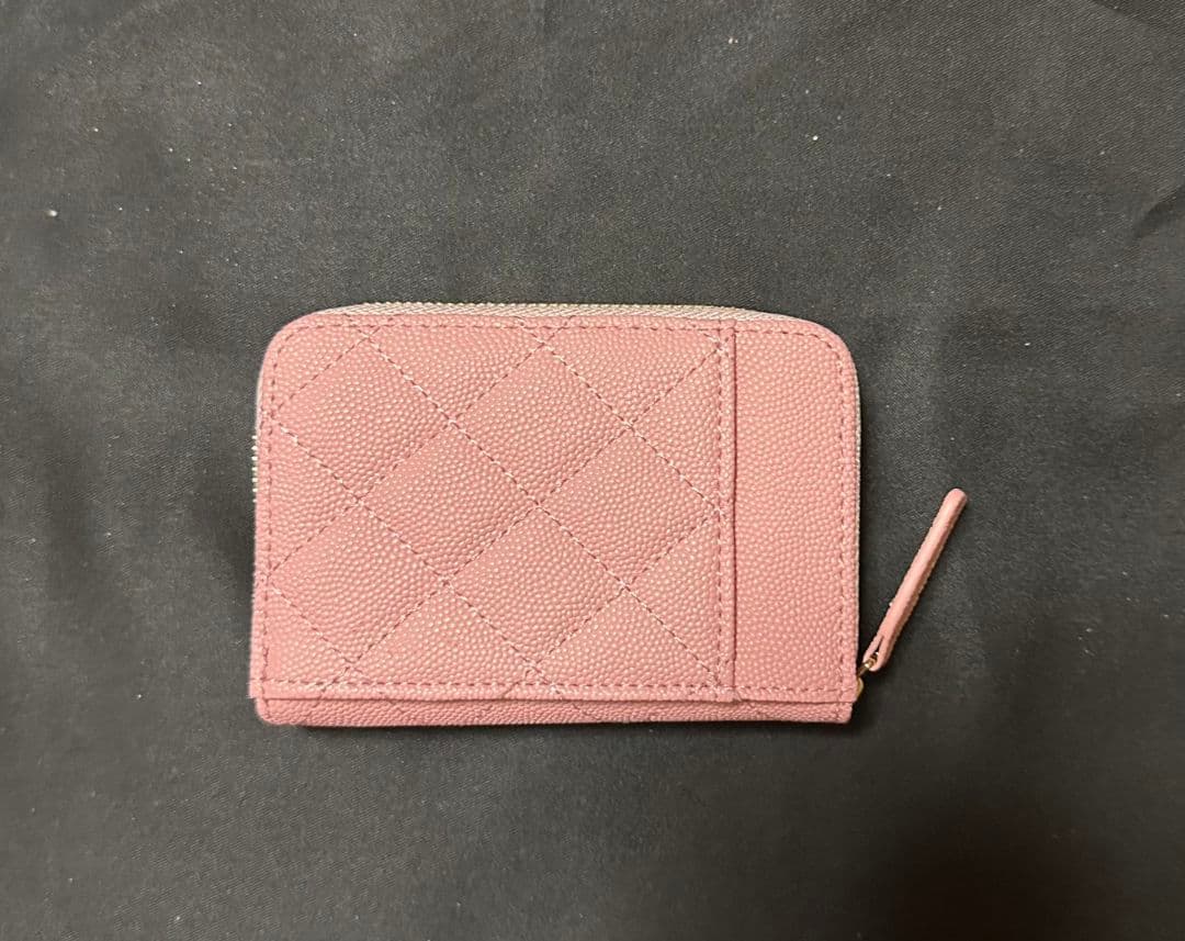 りりーCHANEL キルティング財布 黒2点