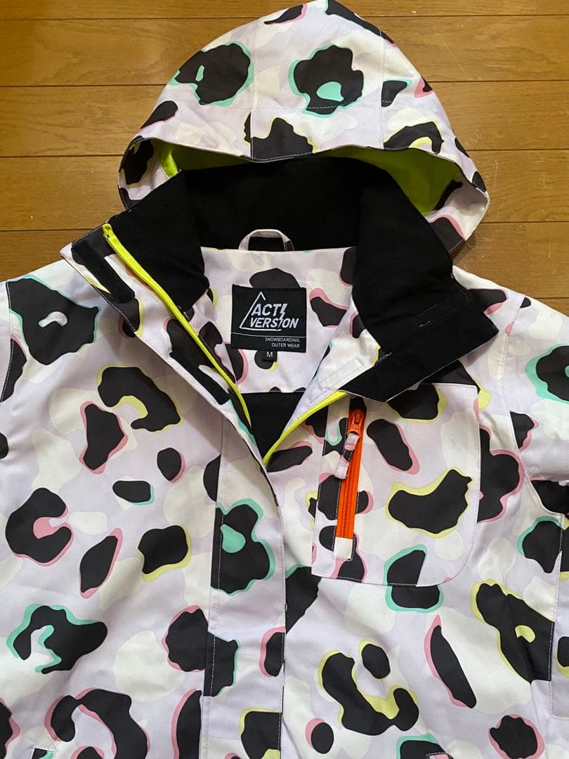 Ri⭐︎さま専用　超美品　ACT VERSION スノボ　スノーボード　ウェア　Ｍ