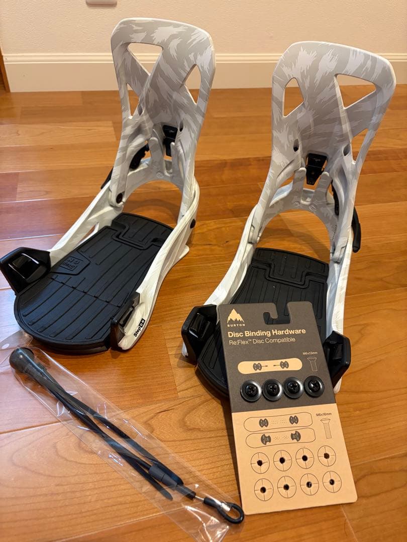 Burton step on ビンディングとブーツ 延長ケーブル（新品）付き