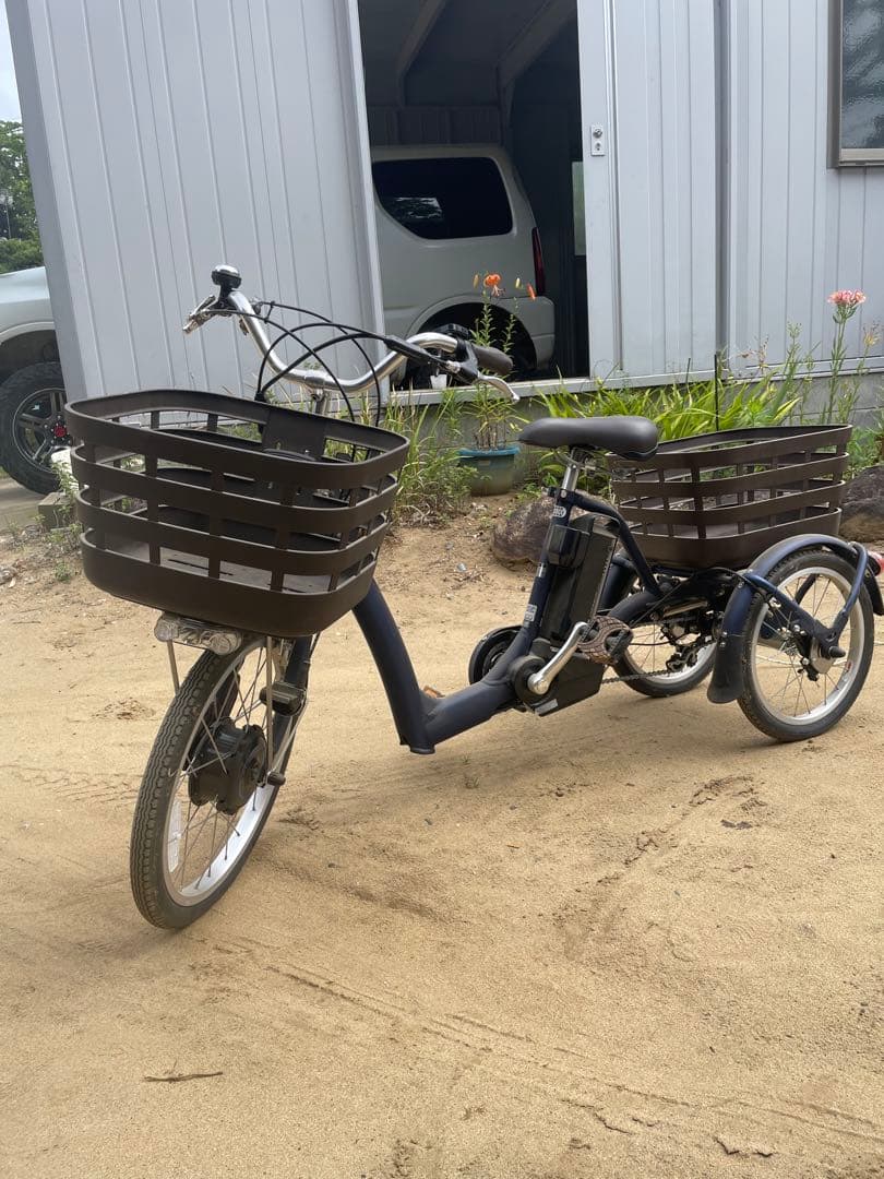 ブリヂストン　電動アシスト三輪車