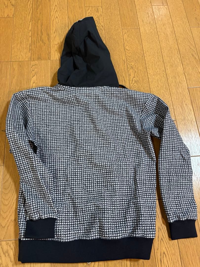 値下げしました muta ムータ レディース ジップパーカー パーカー