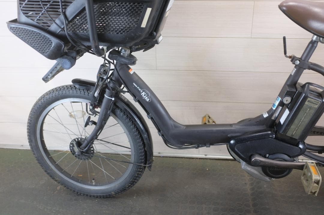 電動自転車 ヤマハPAS KISS 20インチ 3段変速 8.7Ah 充電器有